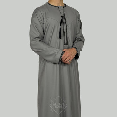 Luxury Grey & Black Omani Thobe