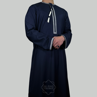 Luxury Navy & White Omani Thobe