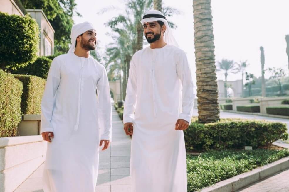 Thobe Different Why Thobes are the Best Outfit for Men? – Al-Haq Thobes